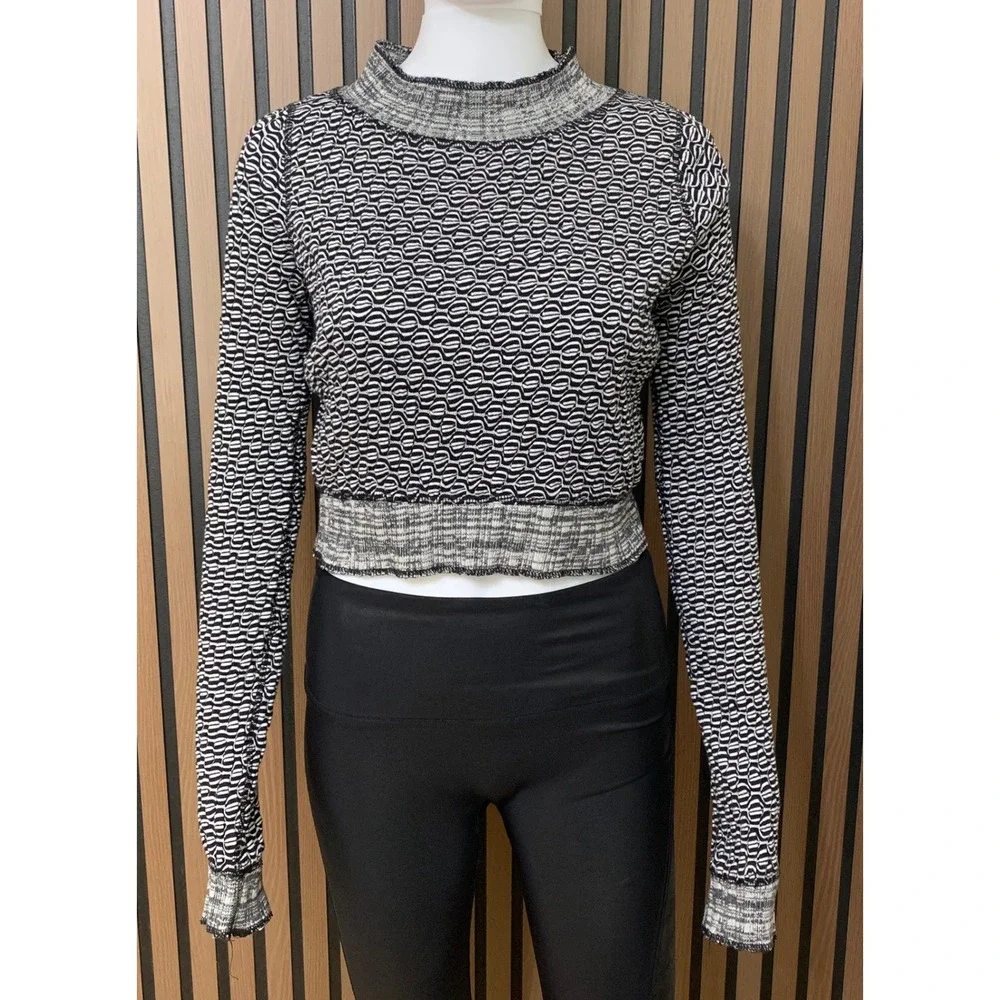 Free People Black White Textured Knit Mock Neck Cropped Long Sleeve Top Size M